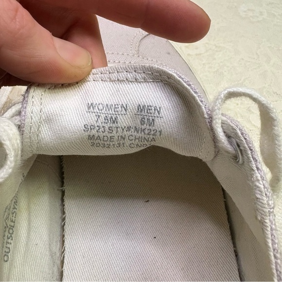 Madewell Womens 7.5 Sidewalk Canvas LowTop Sneakers Pastel Purple Lace Up Spring - Picture 8 of 11